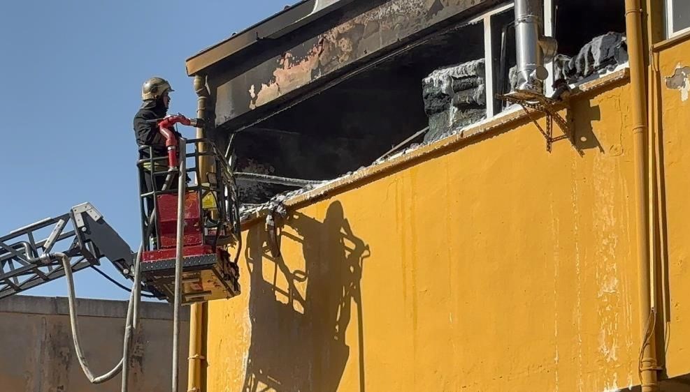 Toptancılar sitesinde yangın