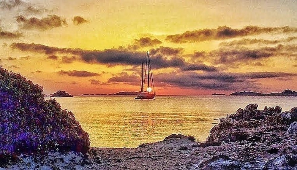 'İtalyan Robinson Crusoe' 32 yıldır tek başına yaşadığı adadan ayrılıyor - 3