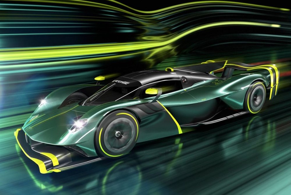 Aston Martin'den Valkyrie'ye özel versiyon: AMR Pro ortaya çıktı - 1
