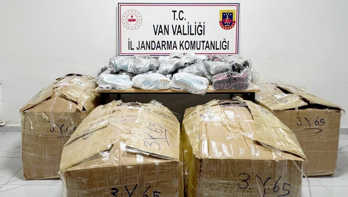 Van’da gümrük kaçağı malzeme ele geçirildi Van’da gümrük kaçağı malzeme ele geçirildi