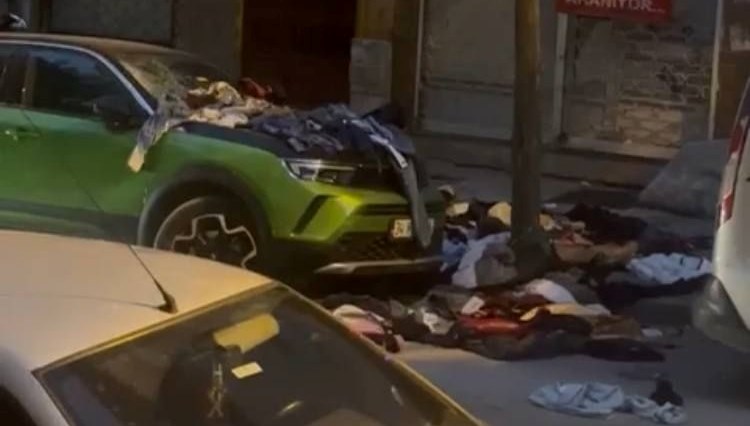 Cep telefonu yüzünden sinir krizi geçirdi