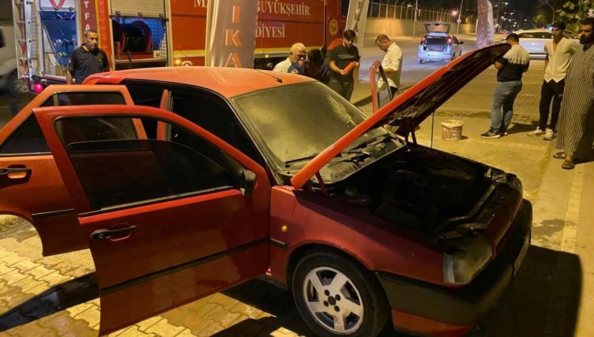 Malatya’da otomobil alev aldı Malatya’da otomobil alev aldı