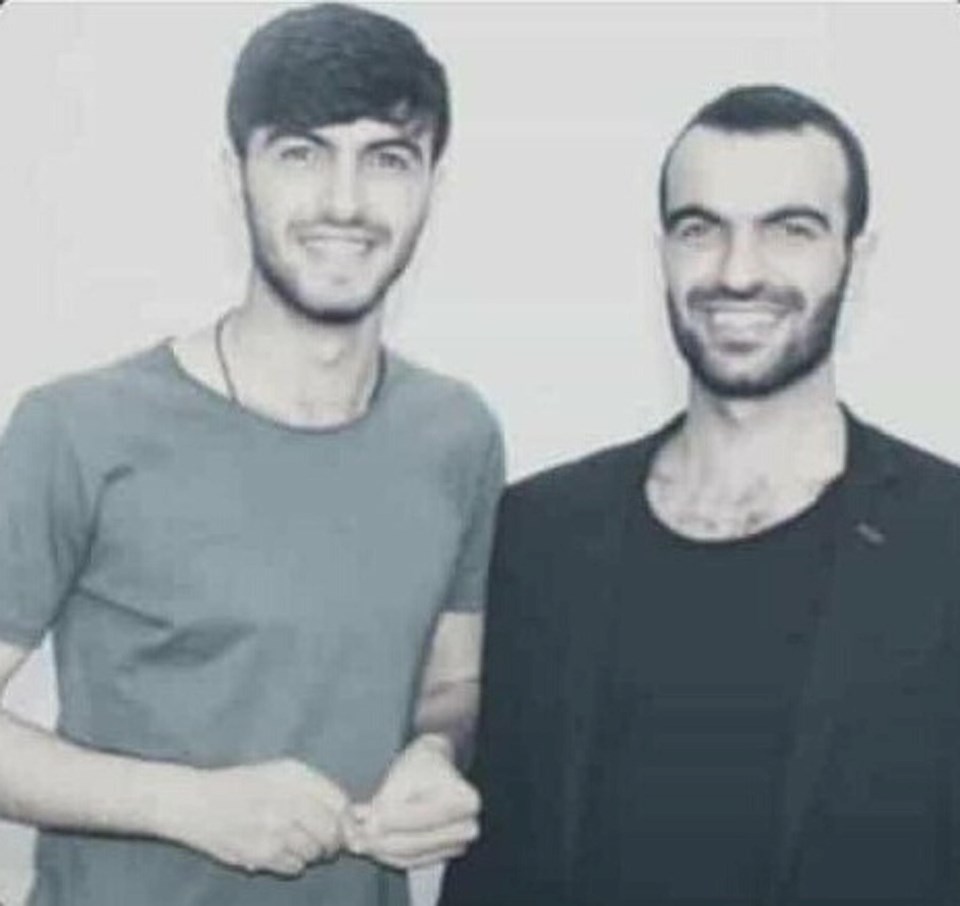Otomobil bariyere çarptı, iki kardeş öldü - 1