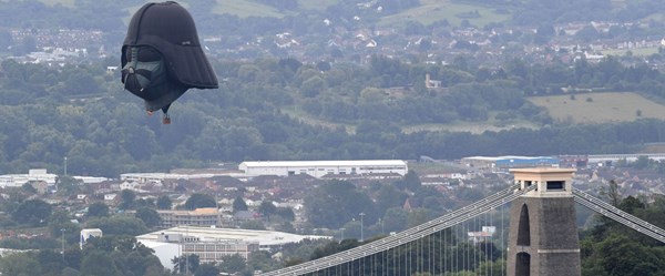 Bristol Sıcak Hava Balonu Festivali'ne Darth Vader damgası