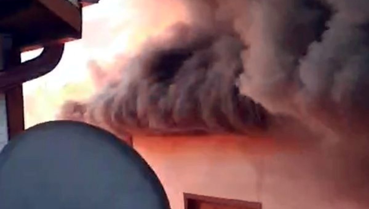 Başkent'te yangın: 4 Ankara evi kül oldu