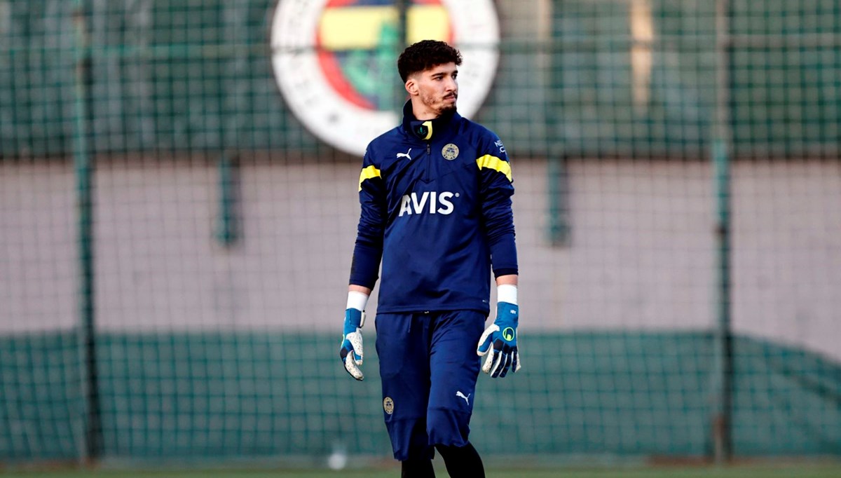 Fenerbahçe’de Altay Bayındır son idmanın tamamında takımla çalıştı: Trabzonspor maçında oynayacak mı?