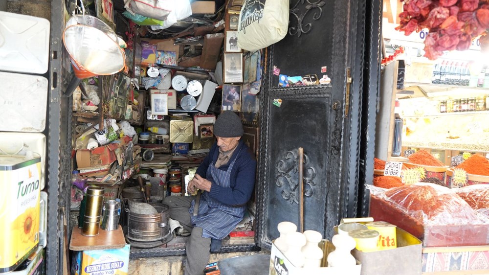 Mesleğin son teneke ustalarından: Eserlerini birçok ülkeye satıyor 72