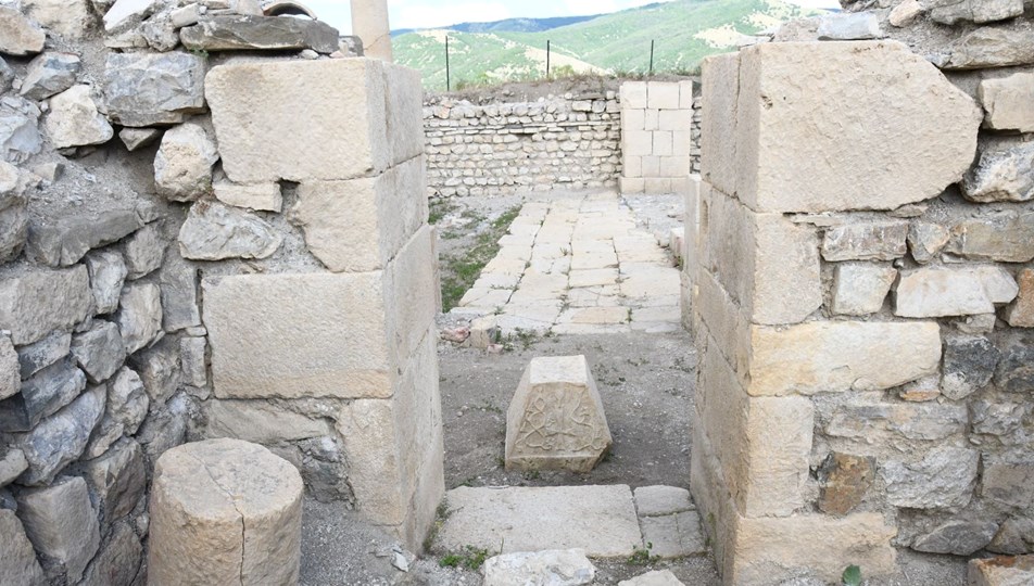 9 medeniyetin izlerini taşıyan antik kentte arkeolojik kazılara başlandı