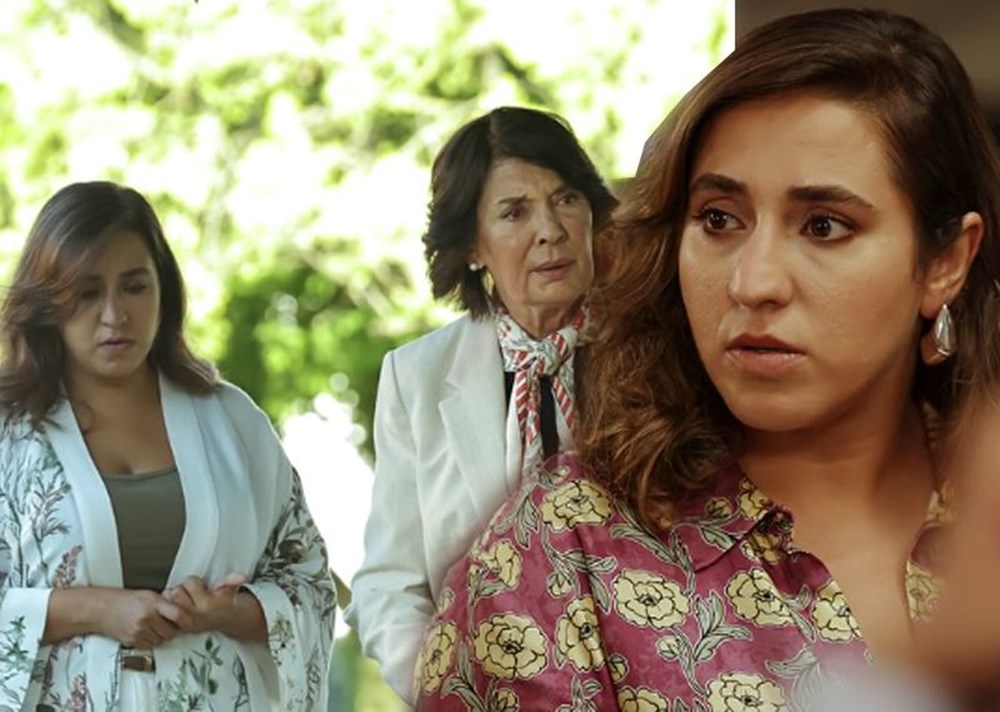 Çarpıntı'nın Emel'i Ceren Taşçı'dan çocukluk pozu (Ünlülerin çocukluk ve gençlik halleri) - 1
