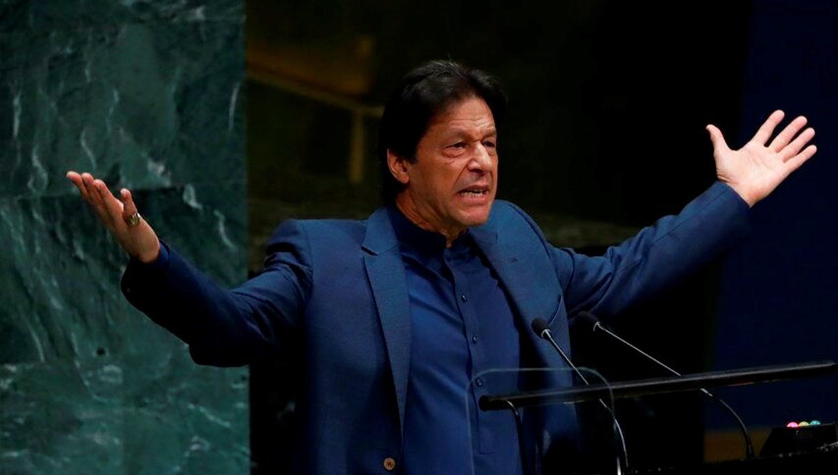 Pakistan'da Başbakan İmran Han, Meclis'ten güvenoyu alamadı, hükümet düştü Pakistan'da Başbakan İmran Han, Meclis'ten güvenoyu alamadı, hükümet düştü
