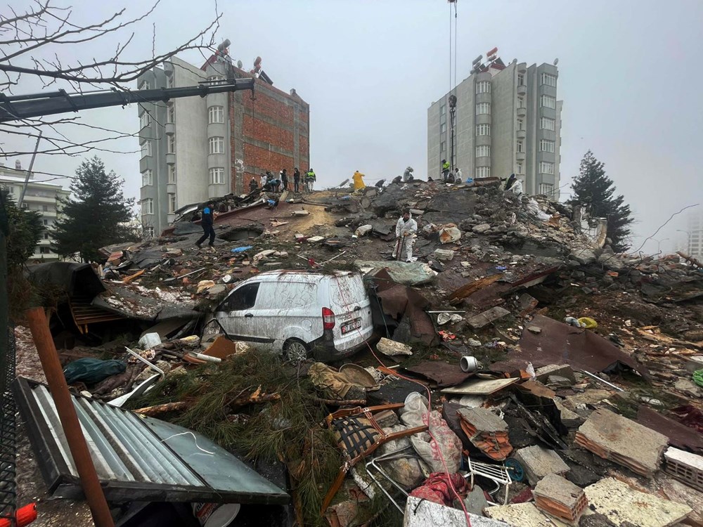 Depremde yıkılan Emre Apartmanı'nın kesilen kolon nedeniyle mahkemelik olduğu ortaya çıktı - 4