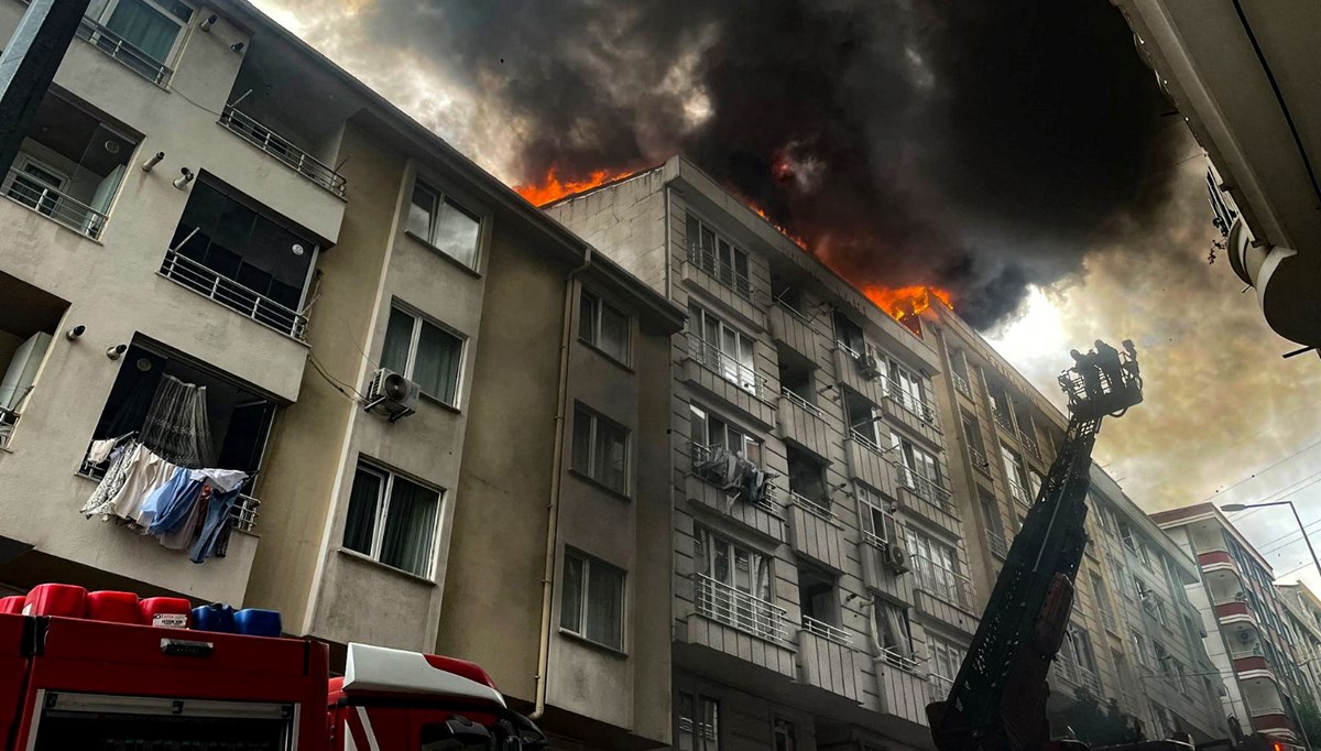 İstanbul'da 5 katlı binada yangın İstanbul'da 5 katlı binada yangın