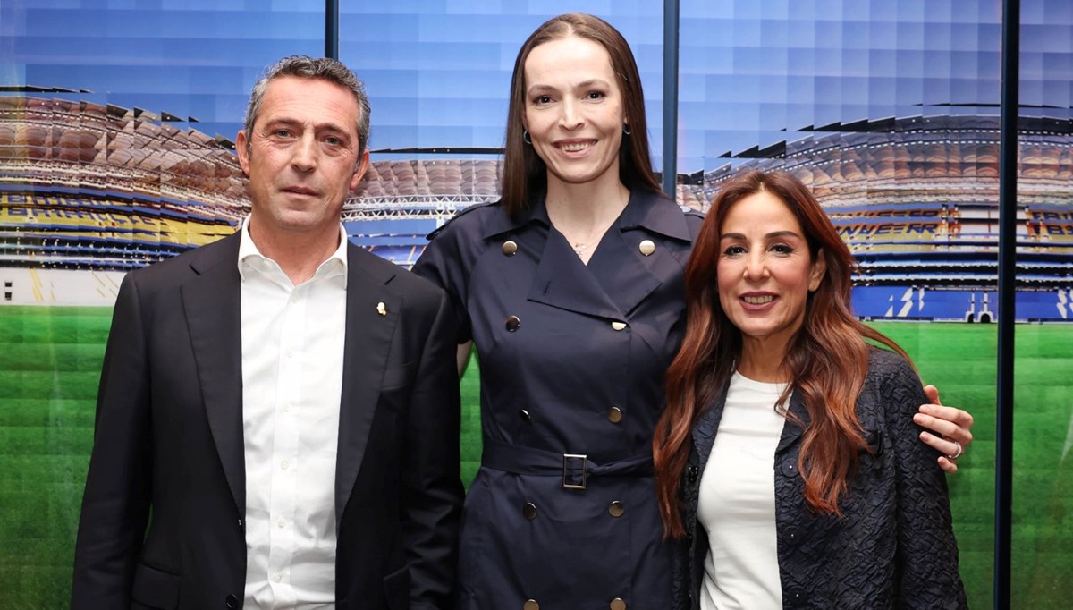 Fenerbahçe, Eda Erdem ile 2 yıllık yeni sözleşme imzaladı Fenerbahçe, Eda Erdem ile 2 yıllık yeni sözleşme imzaladı