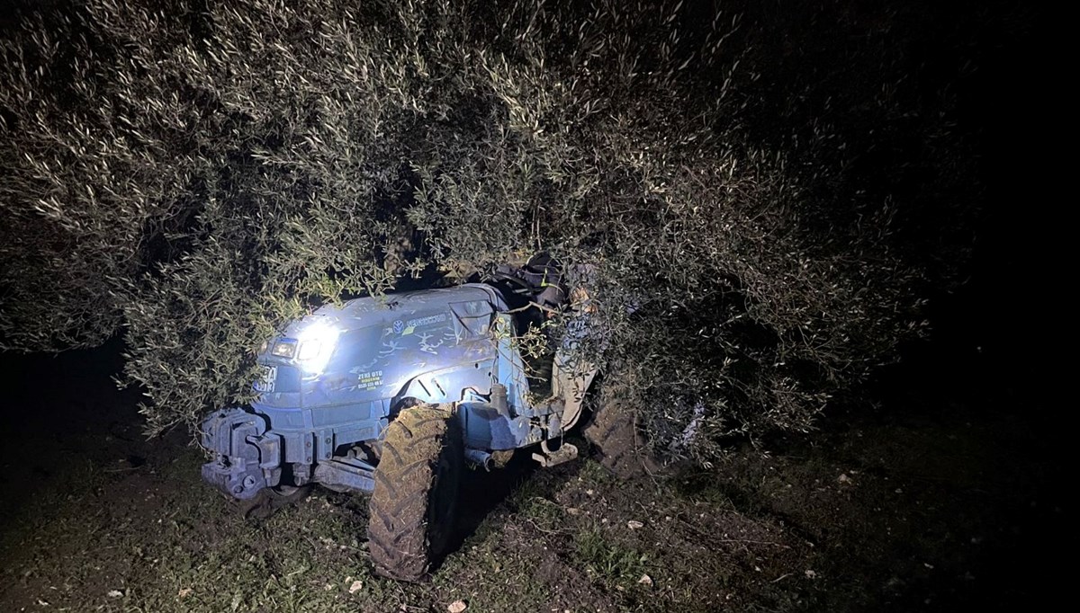 Manisa'da ağaçla traktör arasına sıkışan çiftçi öldü