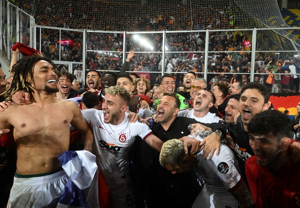 Süper Lig'de 2022-2023 sezonu şampiyonu Galatasaray - 37