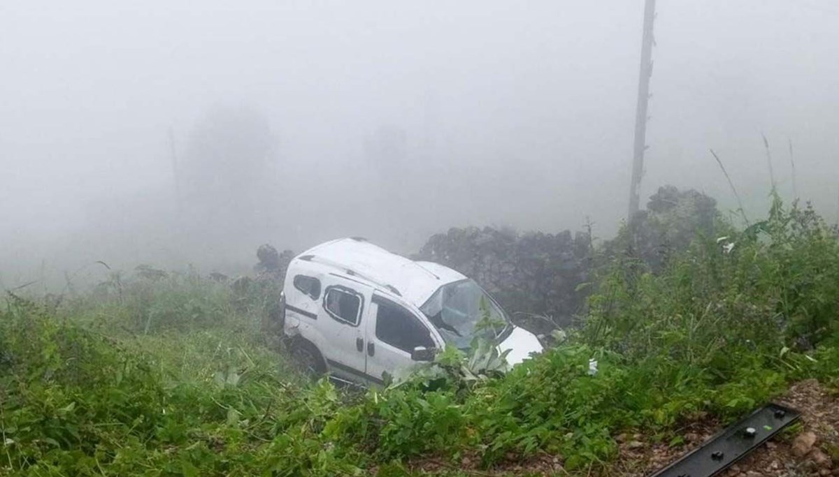Köprülü kavşaktan düştü: 5 yaralı
