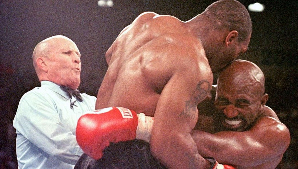 Mike Tyson: Kulak koparma olayından 30 milyon dolar kazandım