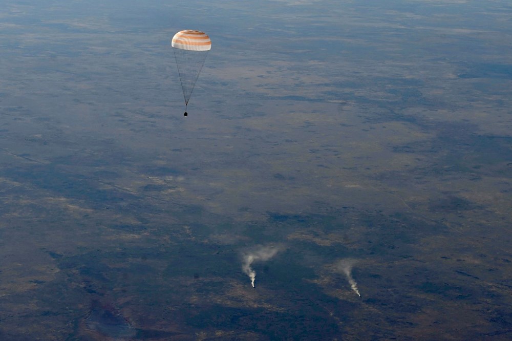 374 günlük uzay macerası sona erdi: Rus kozmonotlar Dünya'ya geri döndü - 4