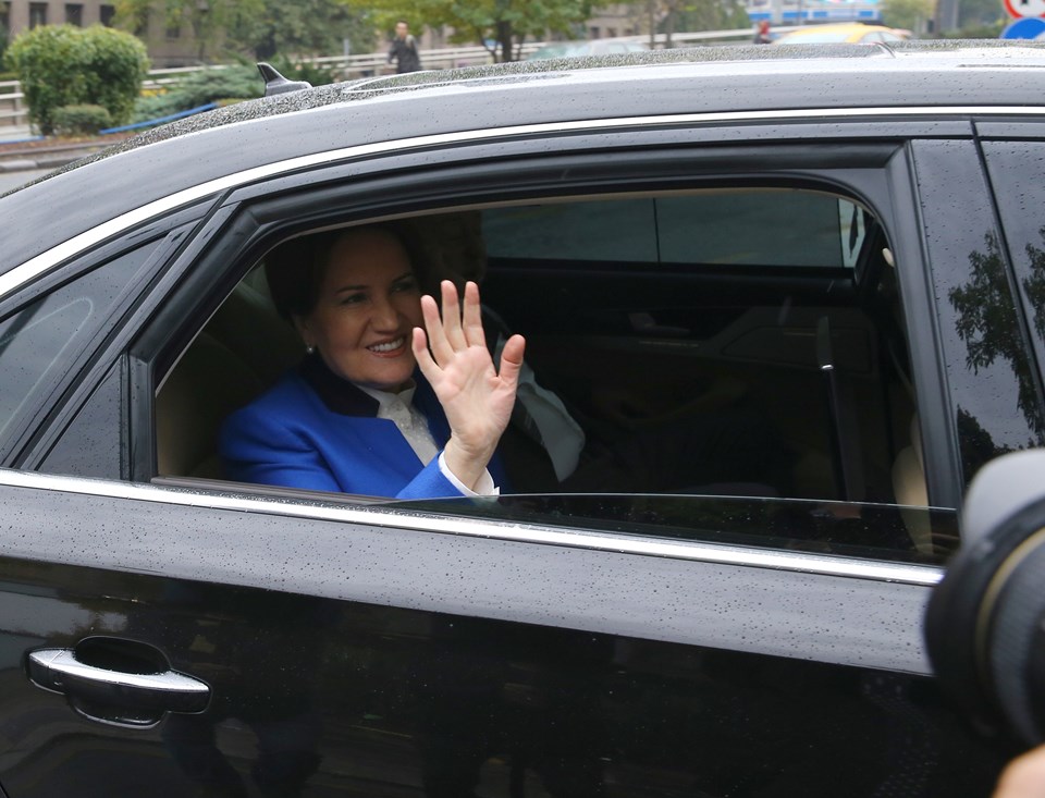 Meral Akşener: Benim cumhurbaşkanı olmamı istiyorlar (İyi Parti kuruldu) - 1