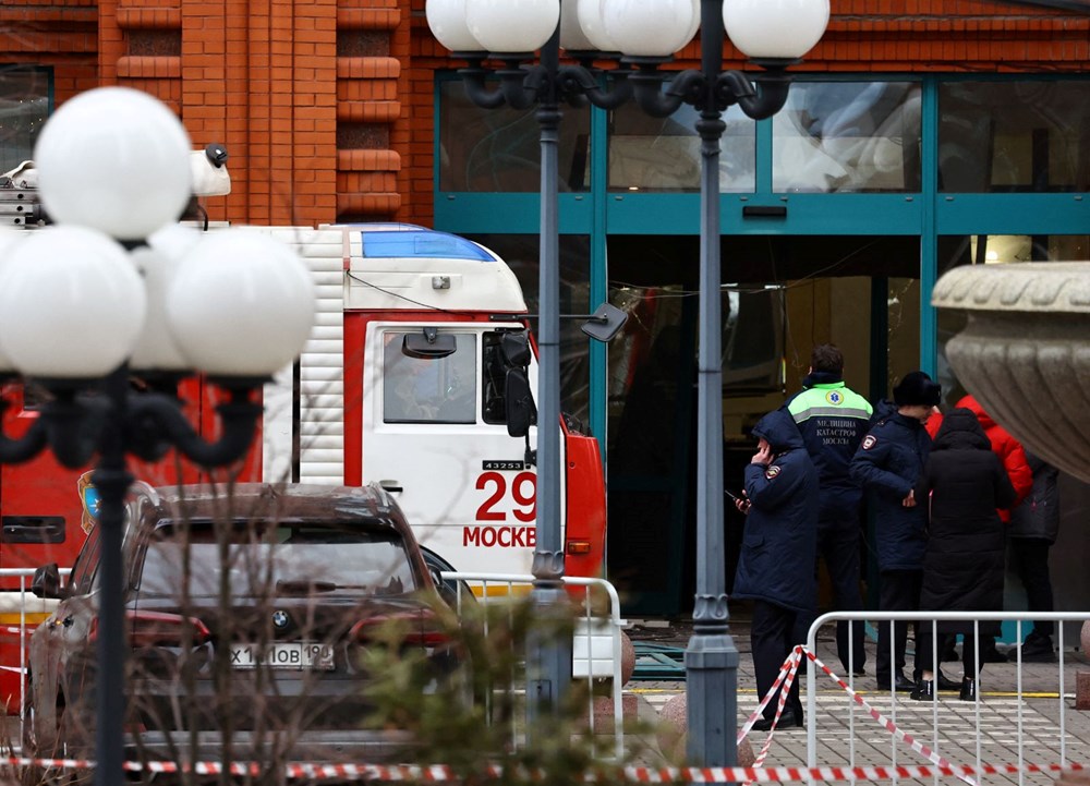Korumalarıyla girdiği binayı havaya uçurdu! Moskova'da bombalı suikast - 5