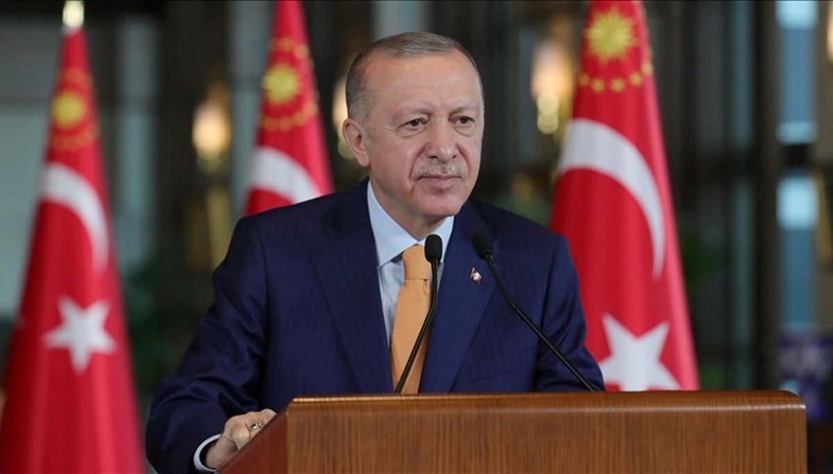 Erdoğan'dan Cumhuriyetin 100. yılı için çağrı: Yer gök bayrak olsun Erdoğan'dan Cumhuriyetin 100. yılı için çağrı: Yer gök bayrak olsun