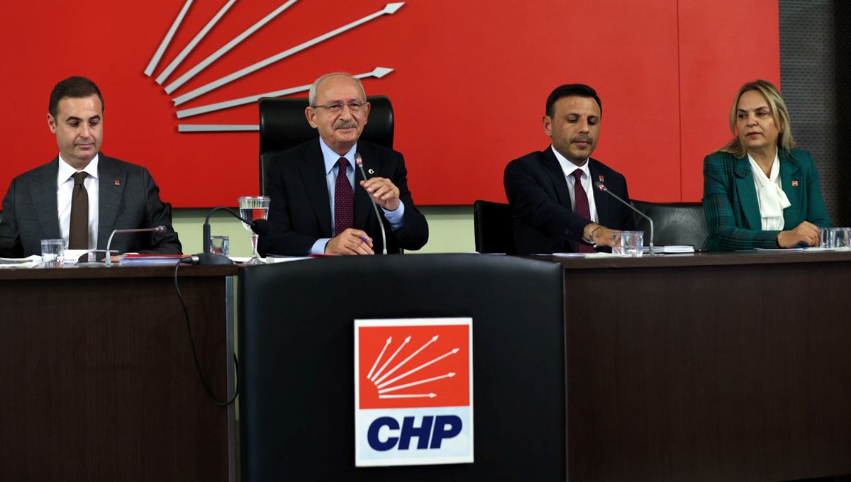 CHP Genel Başkanı Kılıçdaroğlu, CHP İstanbul İl Başkanı Çelik'i kabul etti CHP Genel Başkanı Kılıçdaroğlu, CHP İstanbul İl Başkanı Çelik'i kabul etti