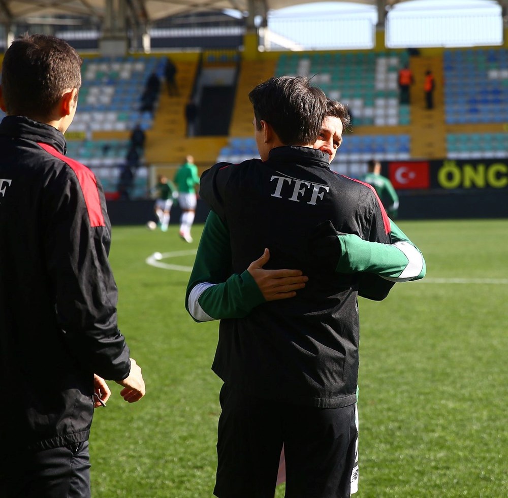 Hakem Halil Umut Meler sahalara geri döndü - 4