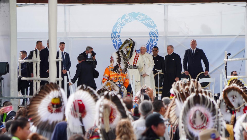 Papa Franciscus, Kanada'da kilise okullarındaki istismarlar nedeniyle özür diledi - 2