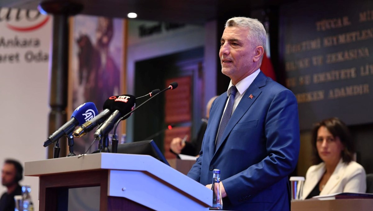 Bakan Bolat: İkinci el otomobilde yüzde 10-15 düşüşler var Bakan Bolat: İkinci el otomobilde yüzde 10-15 düşüşler var
