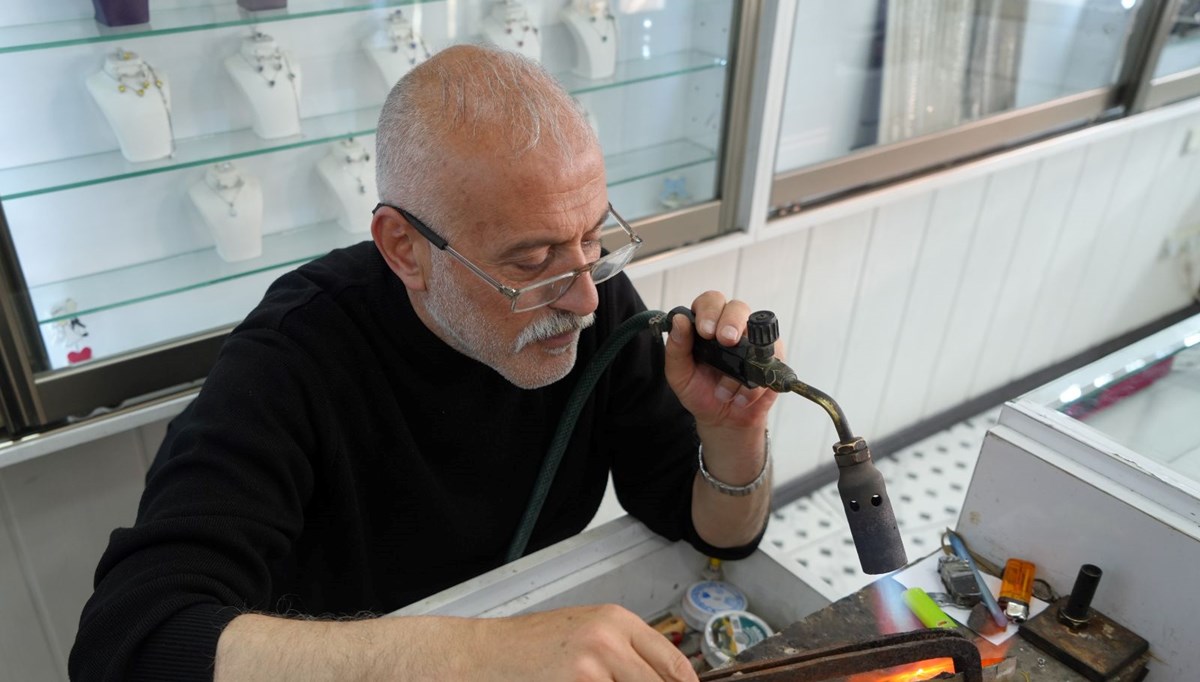 Bayburt'un tek ustası: Baba mesleğini çeyrek asırdır sürdürüyor