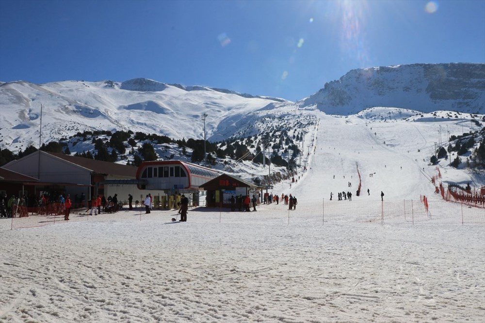 Dinlenmeden pisti tamamlanamayan kayak merkezi: Ergan - 9