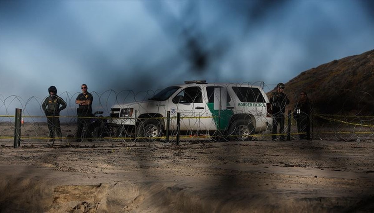 Meksika'da silahlı bir grup 4 polisi kaçırdı