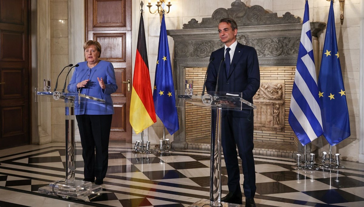 Merkel'den Atina'ya veda ziyareti