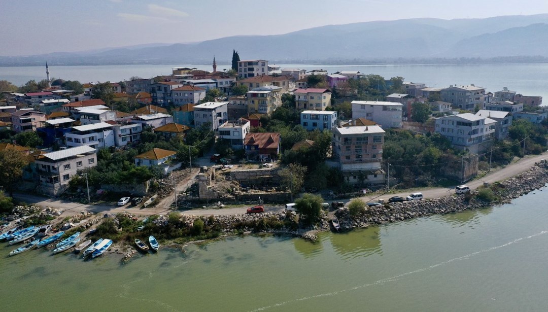 Gölyazı'da tarihi keşif: Ham ipek böceği atölyesi bulundu