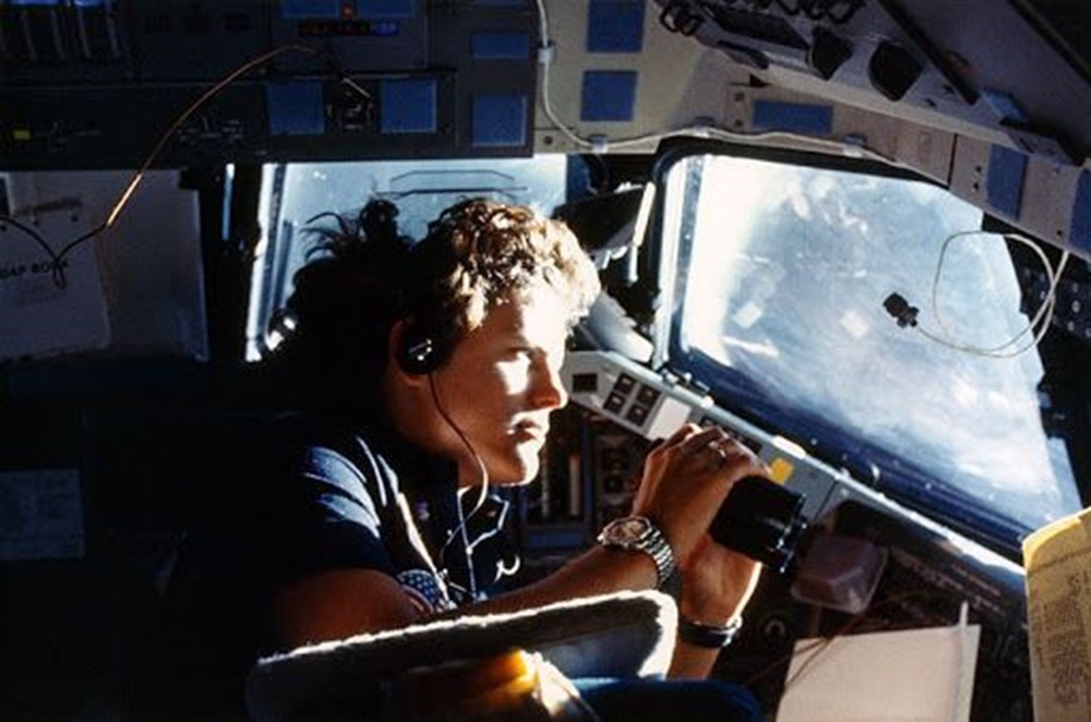 Uzayda yürüyen ilk ABD’li kadın astronot yeniden tarih yazdı - 8