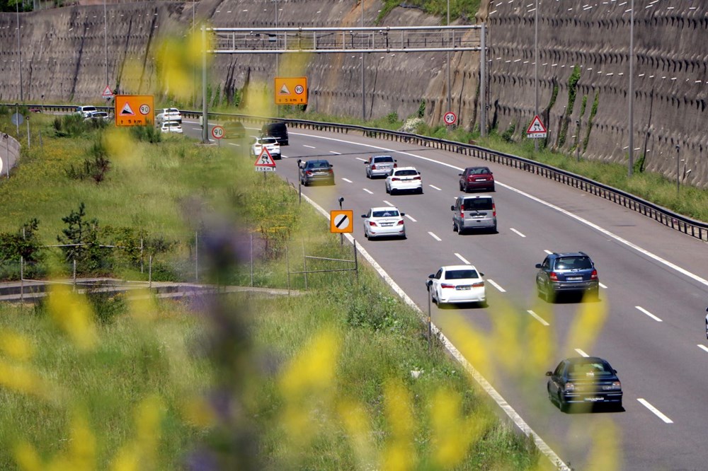 Tatil dönüşü yoğunluğu başladı - 1