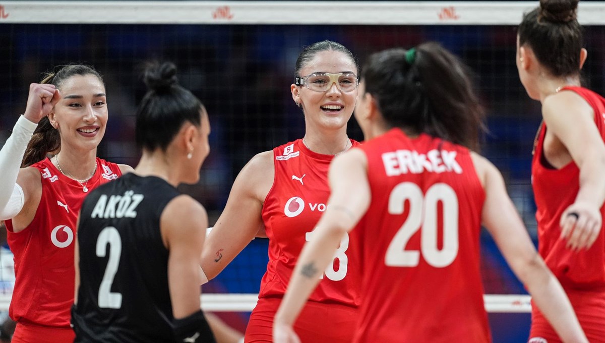 Kanada-Türkiye voleybol maçı ne zaman, saat kaçta ve hangi kanalda? Filenin Sultanları galibiyet için parkede