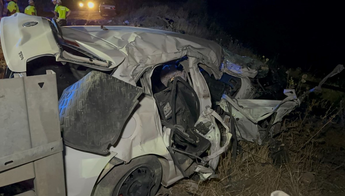 Ters şeride giren otomobil tankerle çarpıştı