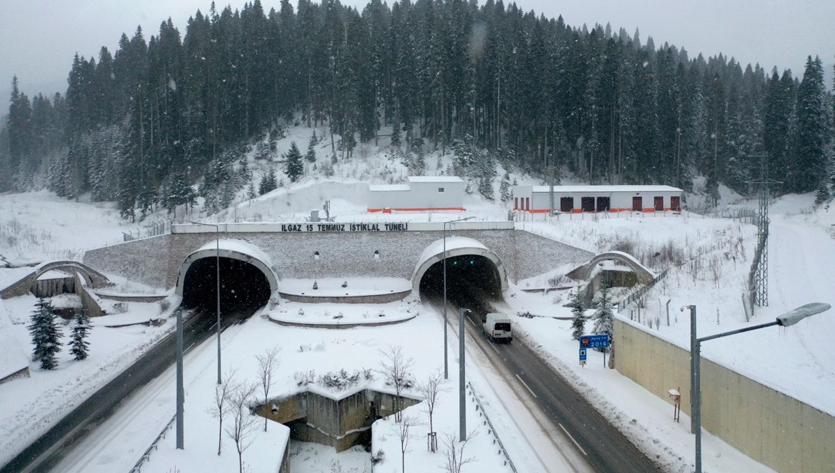 Ilgaz Dağı beyaza büründü