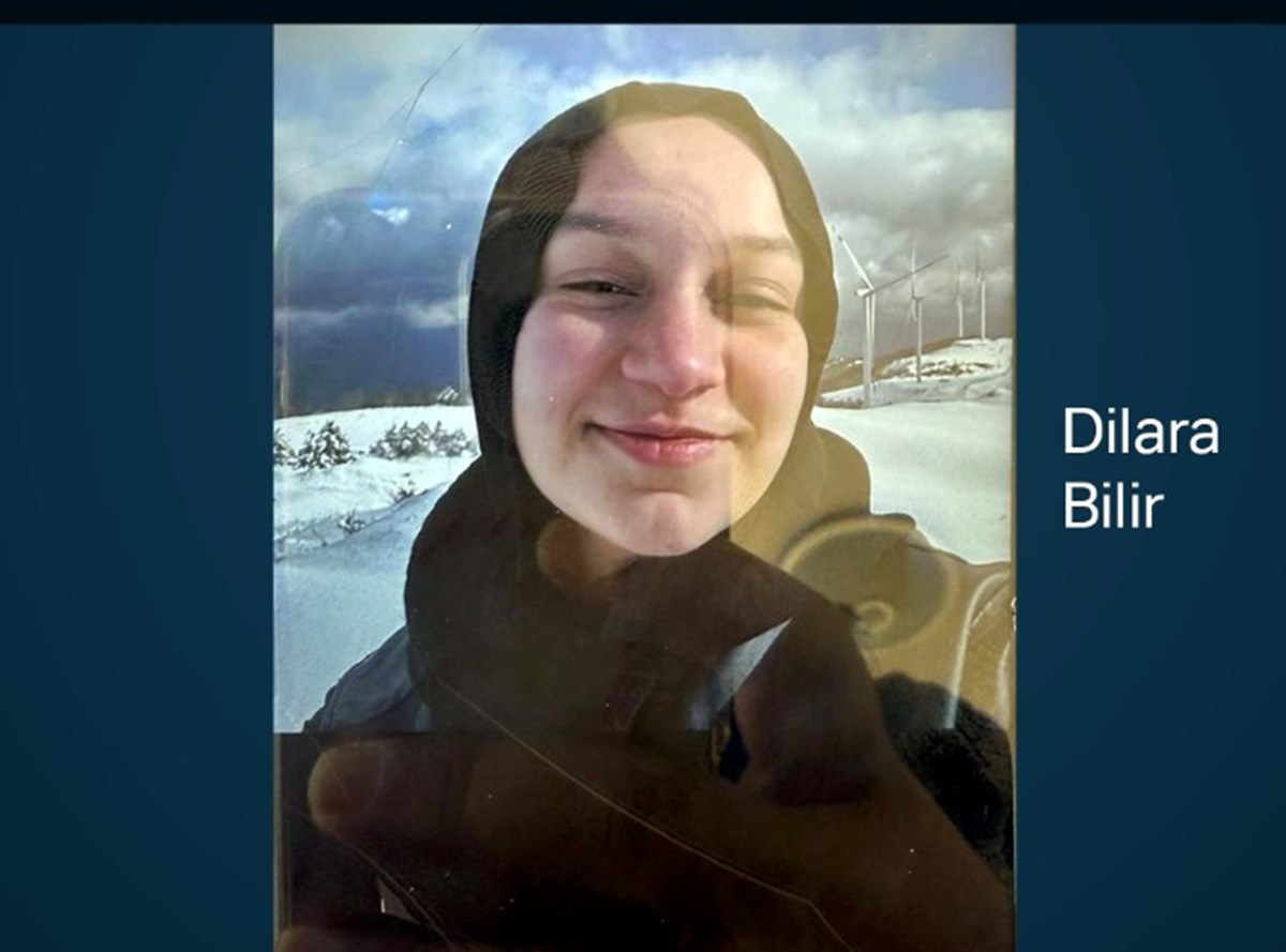 Dilara enkazdan 8 saat sonra sağ olarak çıkarıldı. Dilara enkazdan 8 saat sonra sağ olarak çıkarıldı.