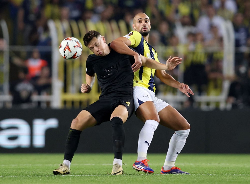 Fenerbahçe Avrupa Ligi'ne galibiyetle başladı: Kadıköy'de 3 gol 2 kırmızı kart! - 1