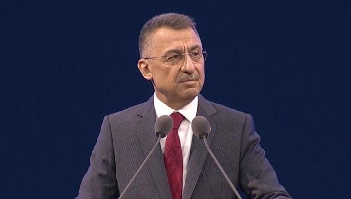SON DAKİKA HABERİ: Fuat Oktay konuşma yaparken rahatsızlandı