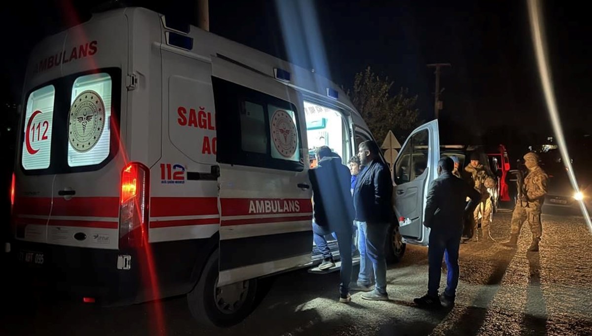 Diyarbakır’da çocukların kavgasına aileler karıştı: 12 yaralı Diyarbakır’da çocukların kavgasına aileler karıştı: 12 yaralı