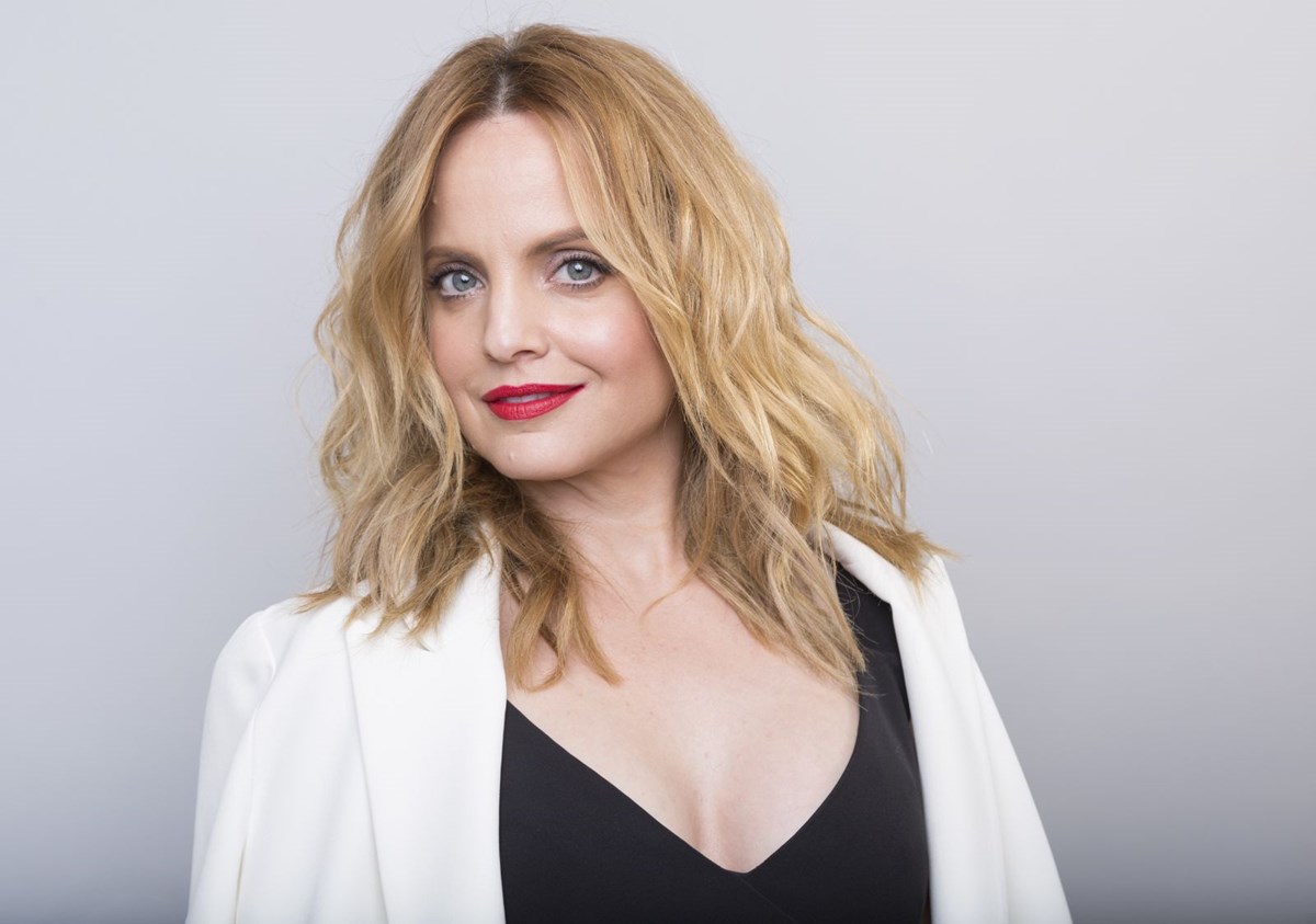 Mena Suvari Den Yillar Sonra Gelen Tecavuz Ve Uyusturucu Itirafi Kadinlar Oneriyor