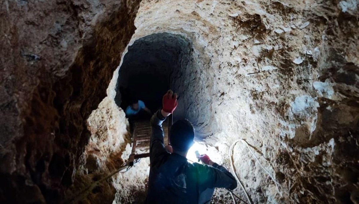 Kaçak kazıya suçüstü: 20 metre tünel kazmışlar