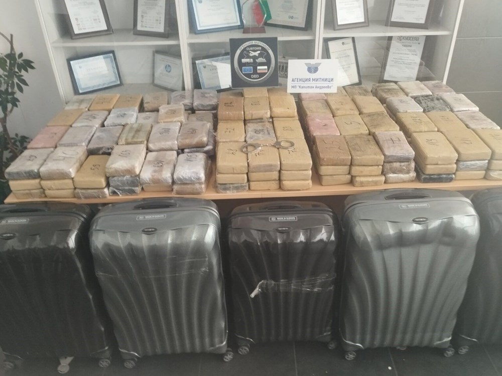 Diplomatik plakalı araçta rekor kokain: 206 kilo - 2