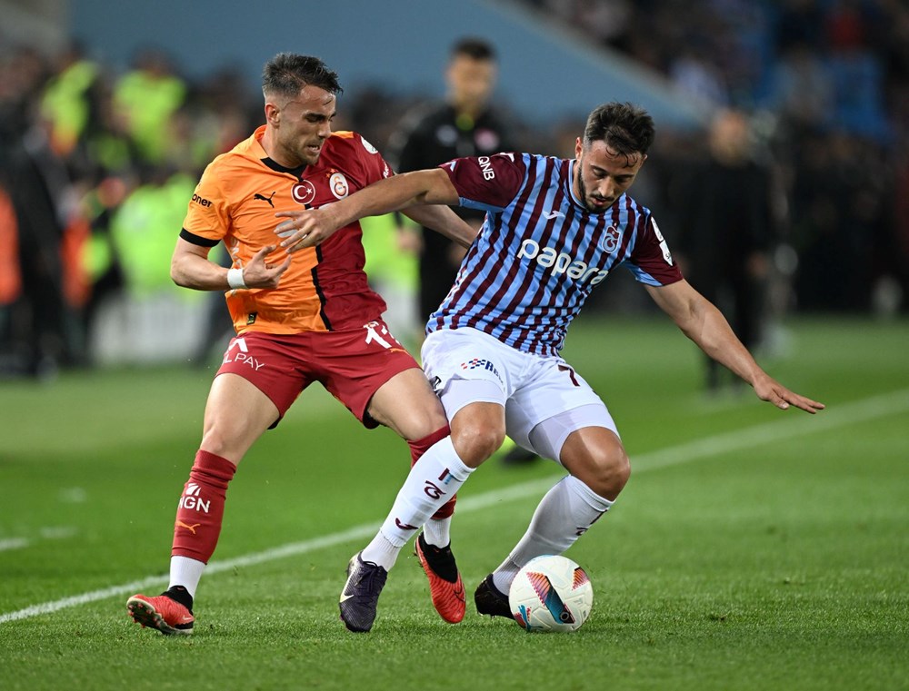 Dev final öncesi Trabzonspor ile Galatasaray taraftarı arasında kavga - 4
