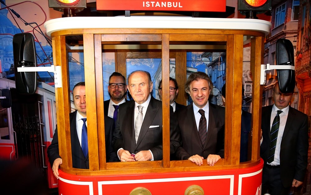 Jackie Chan'in balmumu Madame Tussauds İstanbul'da ...