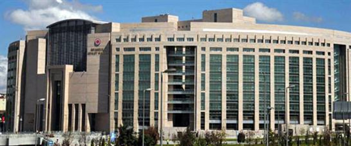 İstanbul'da yargı mensupları ve adliye çalışanları bugün idari izinli