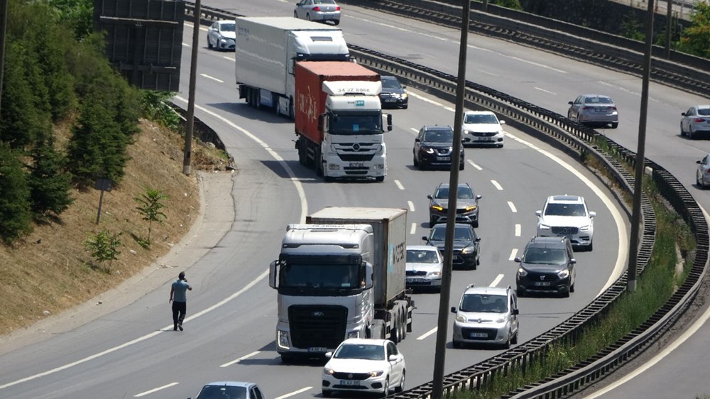 Yollarda tatil dönüşü hareketliliği: TEM Otoyolu Kocaeli geçişinde yoğunluk - 4